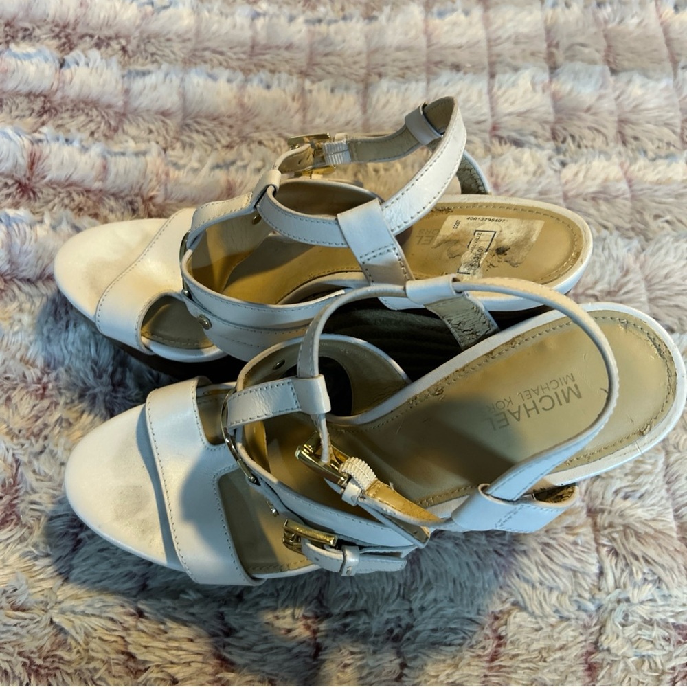 Michael Kors platform Sandals size 8 used at a store as sample shoe - Picture 8 of 9